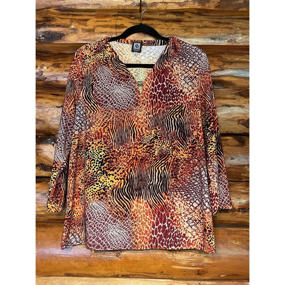 Anne Klein Sport Animal Print Blouse Size Medium